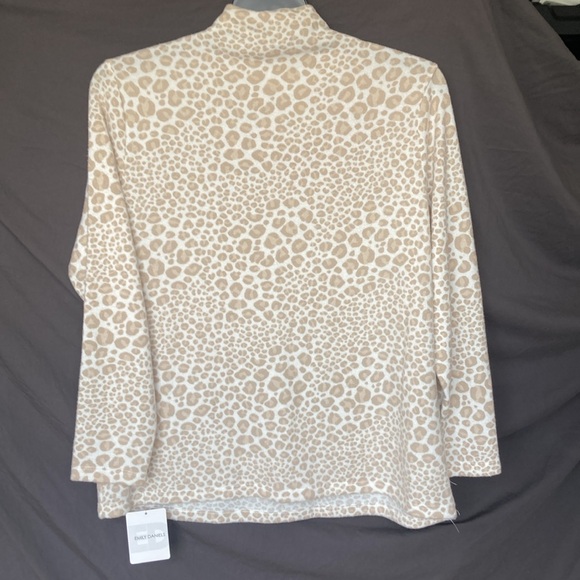 Emily Daniels top mockneck cheetah print animal print neutral size PXL - Picture 7 of 14